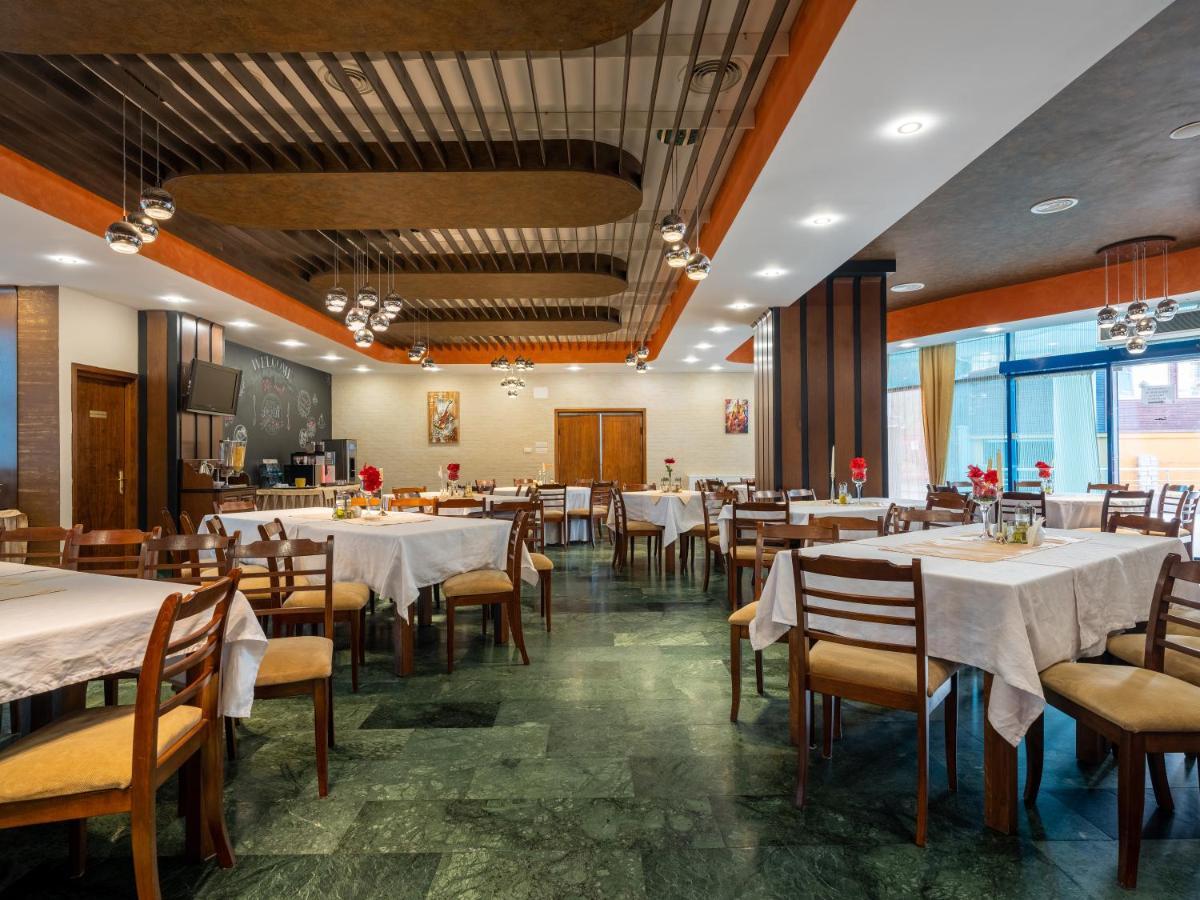 Hotel Ski&Sky Predeal Εξωτερικό φωτογραφία